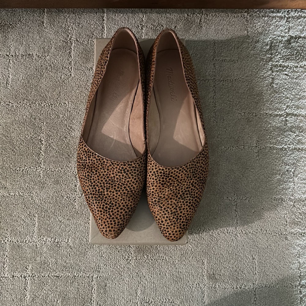 Madewell Pointy Toe Flats Calf Hair color bitter sweet size 9